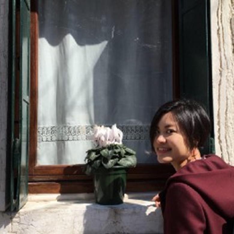 1 Jovagij7bpiv3dy2cvfh8g@2X